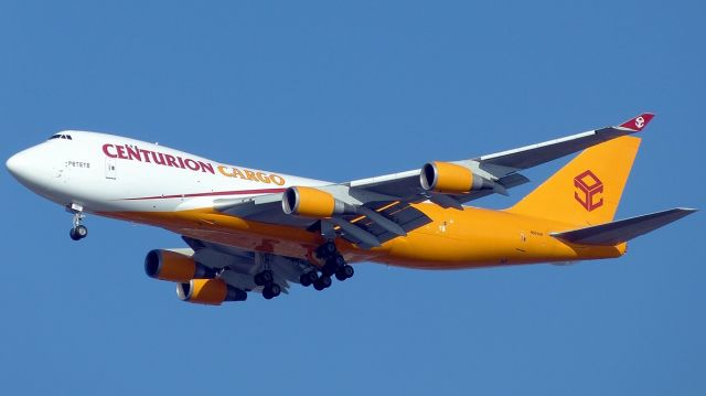 Boeing 747-400 (N901AR)