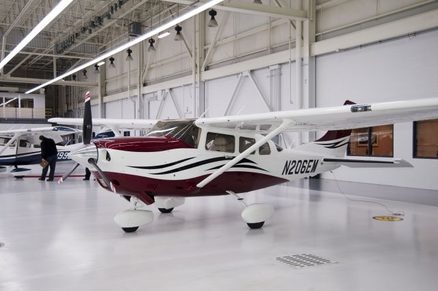 Cessna T206 Turbo Stationair (N206EM)