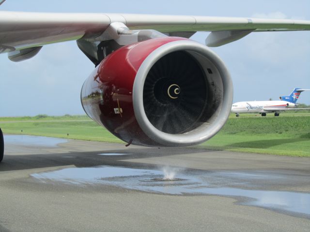 Airbus A330-300 (G-VGEM)