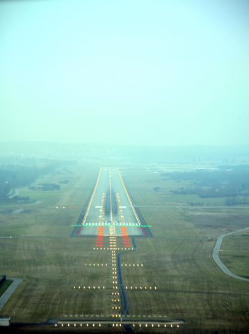 ZURICH — - 2010 - Landing on a foggy day! TAP-Portugal