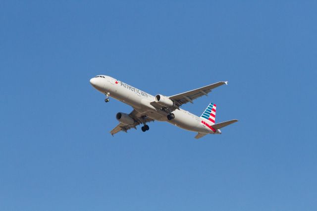 Airbus A321 (N922US)