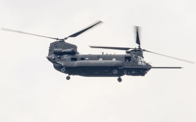 ASAP Chinook — - Rwy 02L arrival @KDPA.