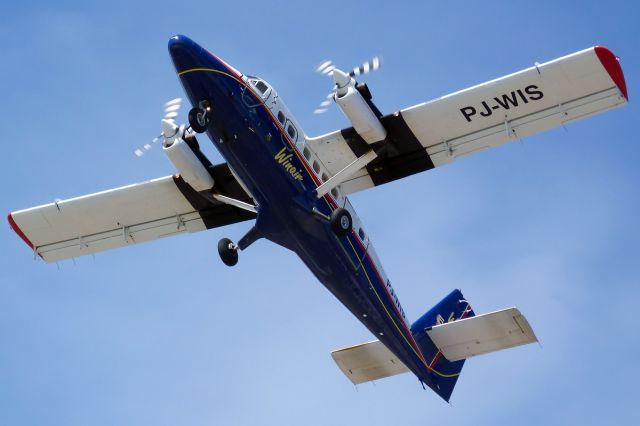 De Havilland Canada Twin Otter (PJ-WIS)