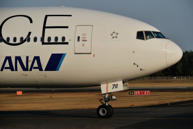 Boeing 777-200 (JA711A)