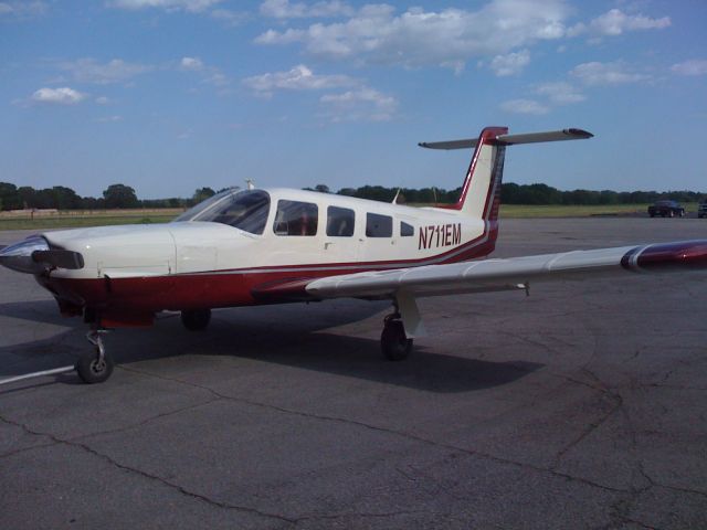 Piper Saratoga (N711EM)