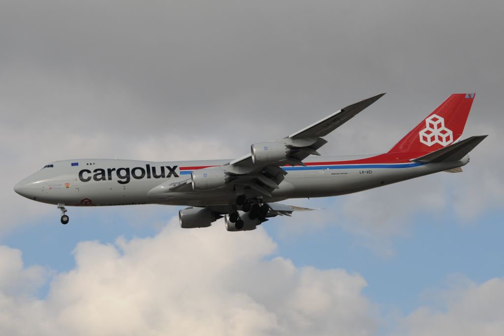 BOEING 747-8 (LX-VCI)