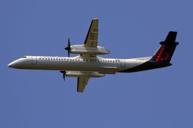 de Havilland Dash 8-400 (G-ECOI)