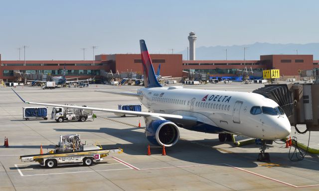 Airbus A220-100 (N134DU) - Delta Air Lines Airbus A220-100 N134DU in Salt Lake City 