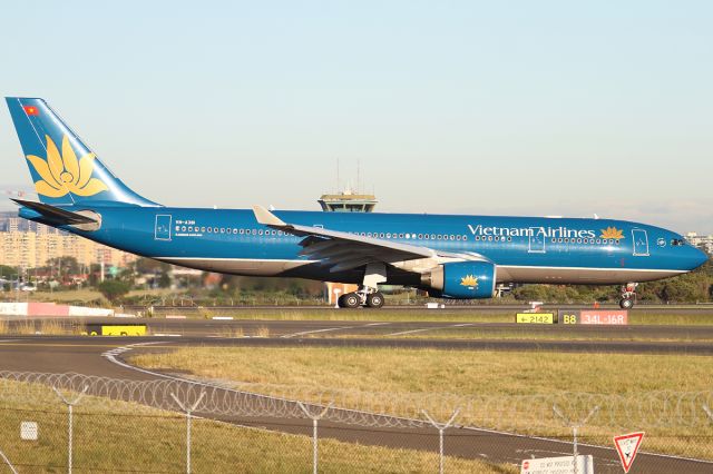 Airbus A330-200 (VN-A381)