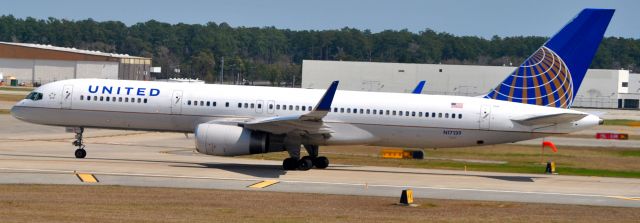 Boeing 757-200 (N17139)