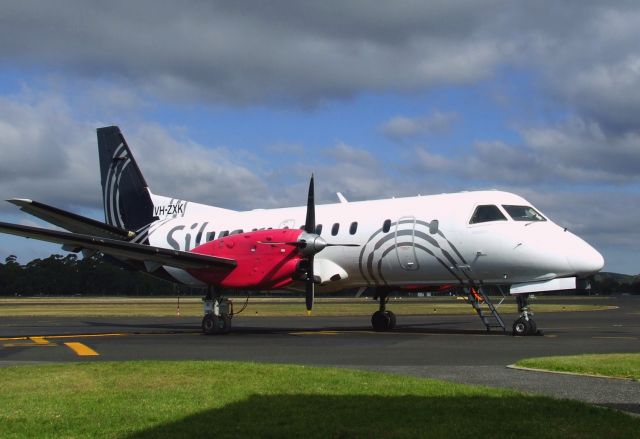 Saab 340 (VH-ZXK) - Silver Airways (operating for Regional Express Airlines) Saab 340B VH-ZXK (340B-420) at Burnie Wynyard Airport Tasmania April 25, 2016br /br /Note: This aircraft was changed into the Rex livery a few weeks later.