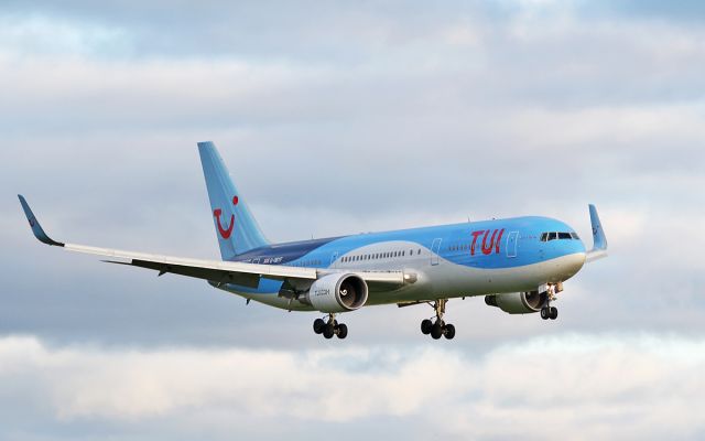 BOEING 767-300 (G-OBYF) - tui b767-3 g-obyf about to land at shannon 29/10/17.