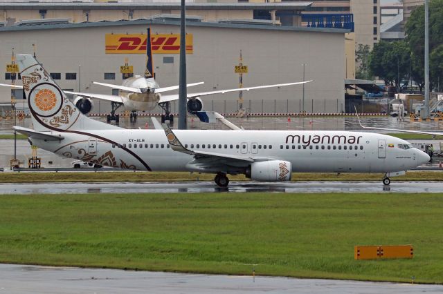 Boeing 737-800 (XY-ALB)