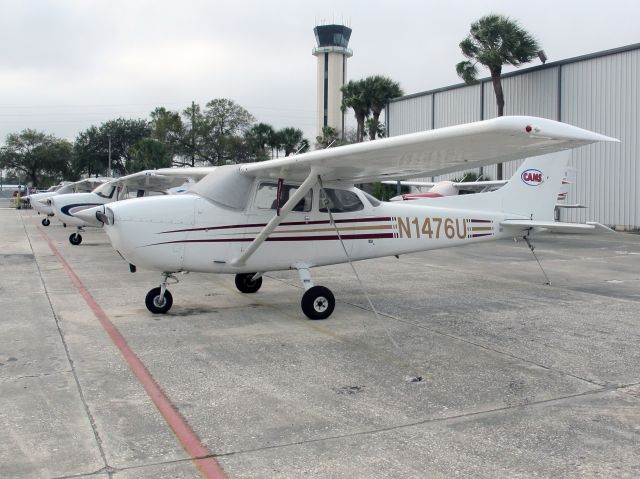 Cessna Skyhawk (N1476U)