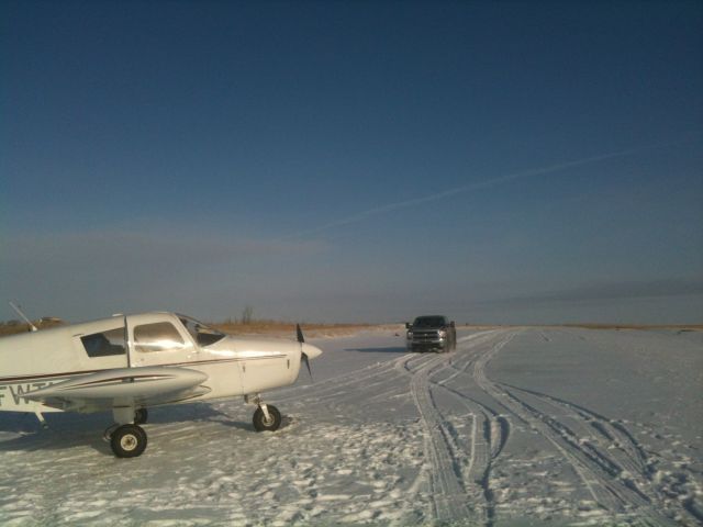 Piper Cherokee (C-FWTA) - Makin' Tracks!!!!!