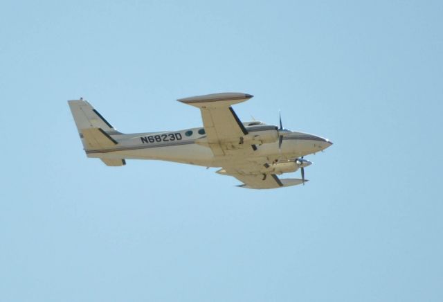 Cessna 340 (N6823D)