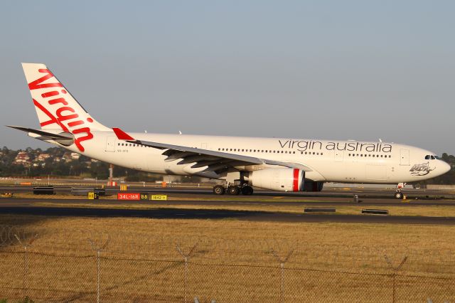 Airbus A330-200 (VH-XFD)