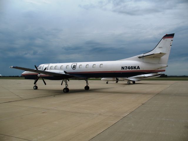 Fairchild Dornier SA-227DC Metro (N746KA) - Sitting on the ramp after a freight run