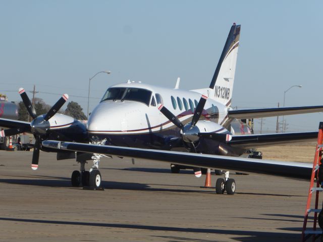 Beechcraft King Air 100 (N312MB)