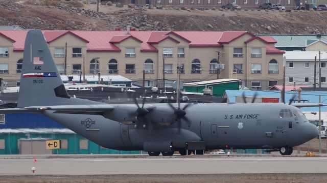 Lockheed C-130 Hercules (05700) - Super hercules of AMC DYESS 317AG 05700, leaving Iqaluit, September 24, 2014.