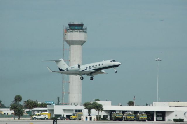 Gulfstream Aerospace Gulfstream IV (N700FS)