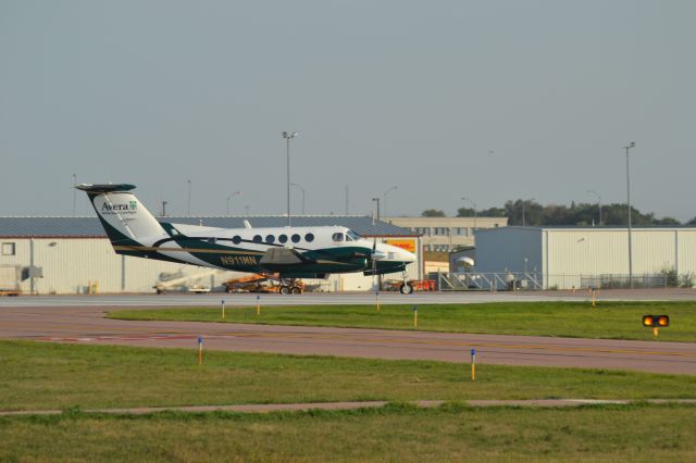 Beechcraft Super King Air 200 (N911MN) - N911MN Life Flight departing on Runway 21 in FSD