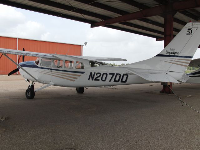 Cessna T207 Turbo Stationair 8 (N207DD)