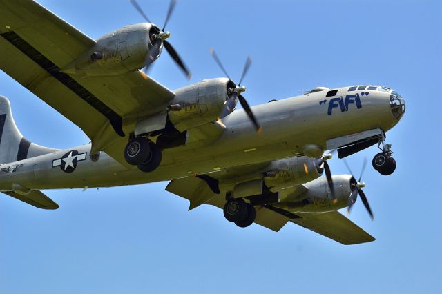 Boeing B-29 Superfortress (N529B) - B-29 "FIFI" seconds from landing on 21L at KLUK on 6.11.11.