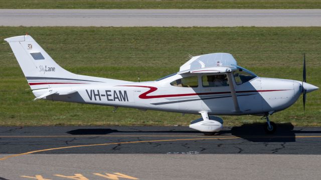 Cessna Skylane (VH-EAM)