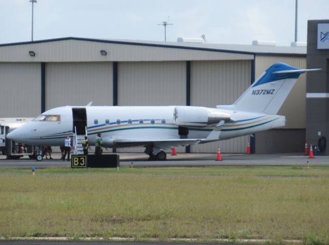 Canadair Challenger (N372MZ)