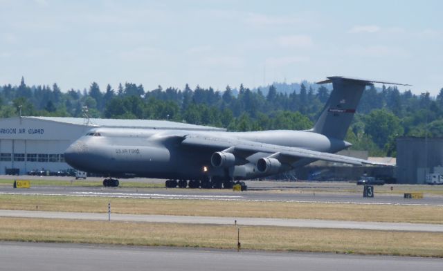 Lockheed C-5 Galaxy (N9008)