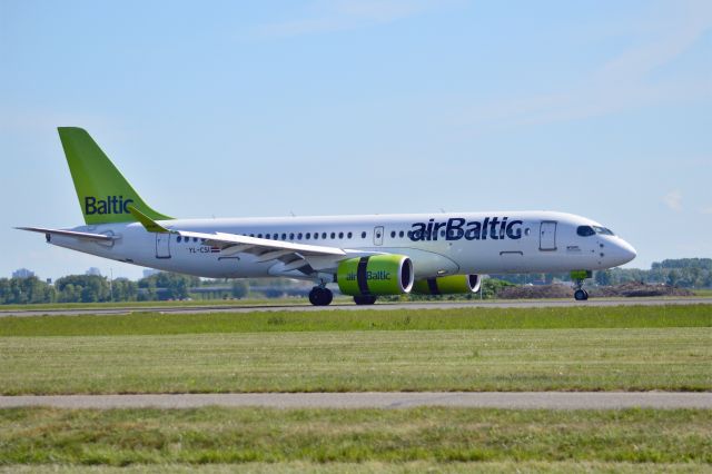 YL-CSI — - Ir Baltic Airbus A220-300 landing on Polderbaan (18R/36L), AMS 10.18 hrs (GMT) 09May25. Aircradt code on profile should read BCS3.