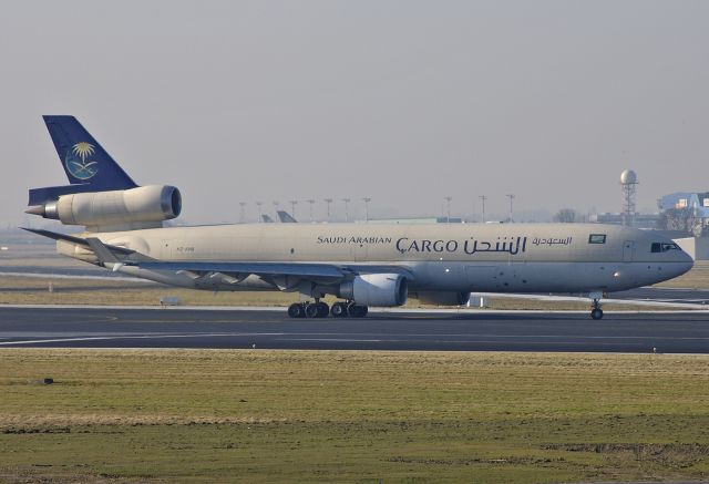 Boeing MD-11 (HZ-ANB) - Saudia - Saudi Arabian Cargo - McDonnell Douglas MD-11F C/N 48775/616 - HZ-ANB - Taxiing to Runway 25R at Brussels - 2005-Jan-16.