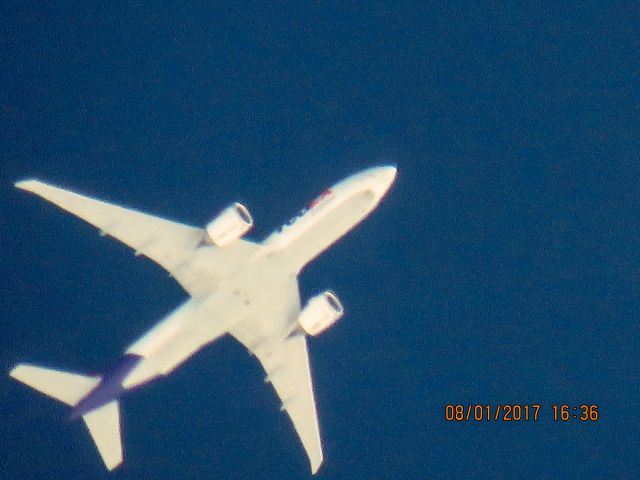 BOEING 777-200LR (N856FD)