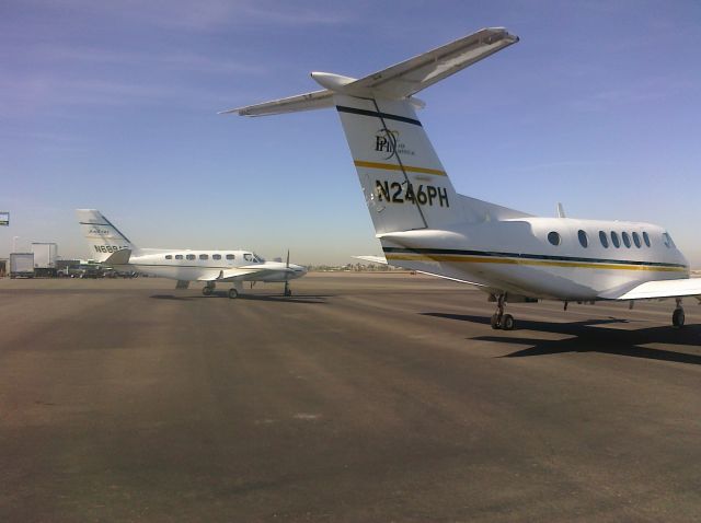 Beechcraft Super King Air 200 (N246PH)