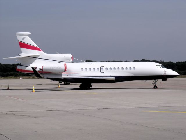 Dassault Falcon 900 (VH-MQK)