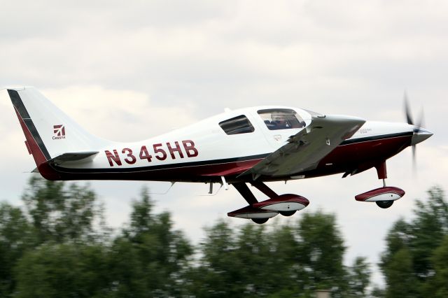 Cessna 350 (N345HB)