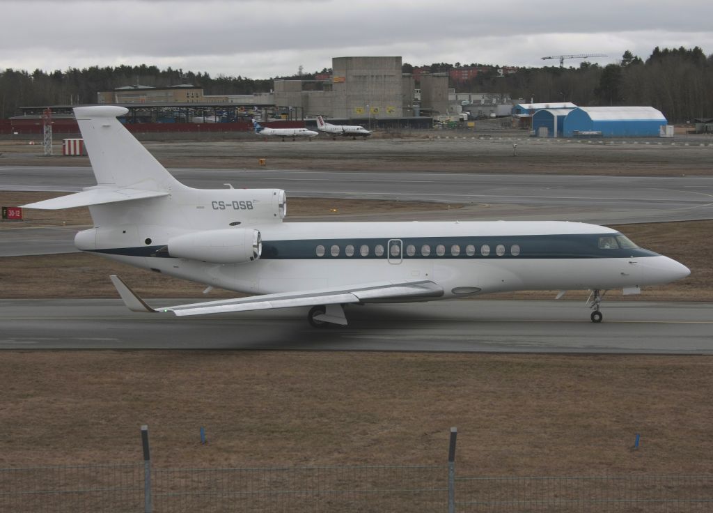 Dassault Falcon 7X (CS-DSB)