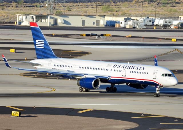 Boeing 757-200 (N910AW)