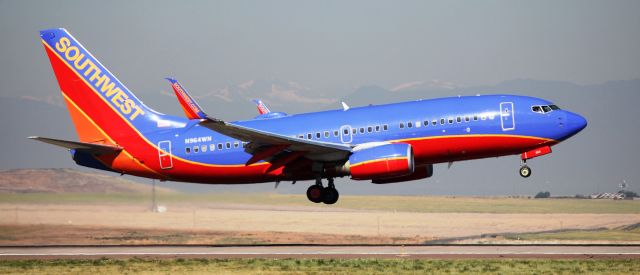 Boeing 737-700 (N964WN) - Arrival 34R.