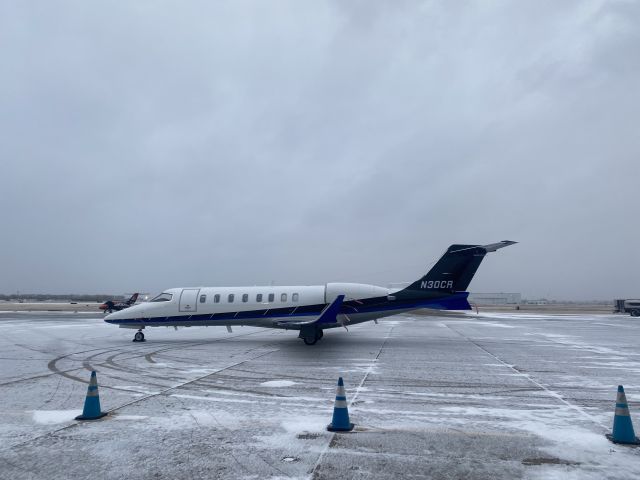 Bombardier Learjet 75 (N30CR)