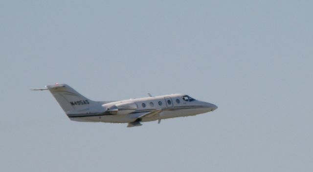 Beechcraft Beechjet (N495AS) - Executive AirShare (XSR) 495 (N495AS) departs Blue Grass Airport (KLEX) for Wheeler Downtown at Kansas City, MO (KMKC)...