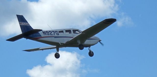 Piper Cherokee (N927G) - About to touch down is this 2018 Piper Archer TX from the Spring of 2024.