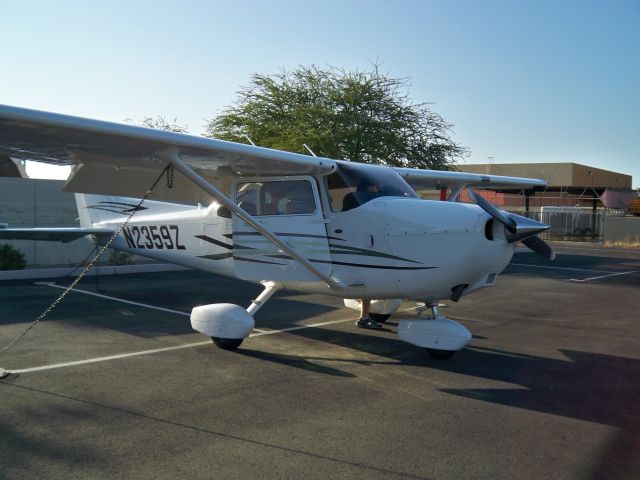 Cessna Skyhawk (N2359Z)