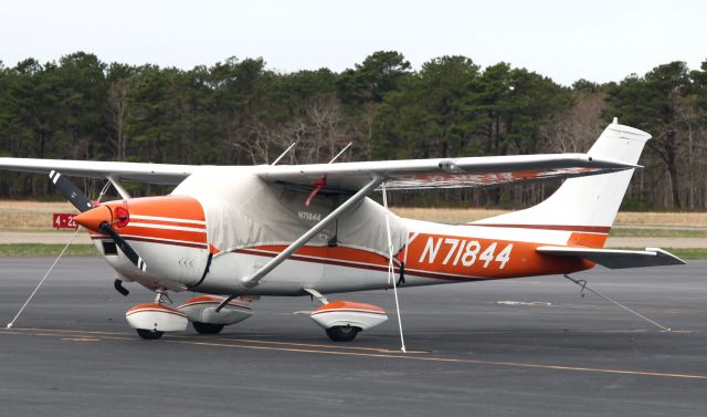 Cessna Skylane (N71844)