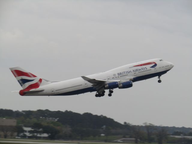 Boeing 747-200 (G-CIVV) - Taken at The grassy hill at the end of Rankin Road 