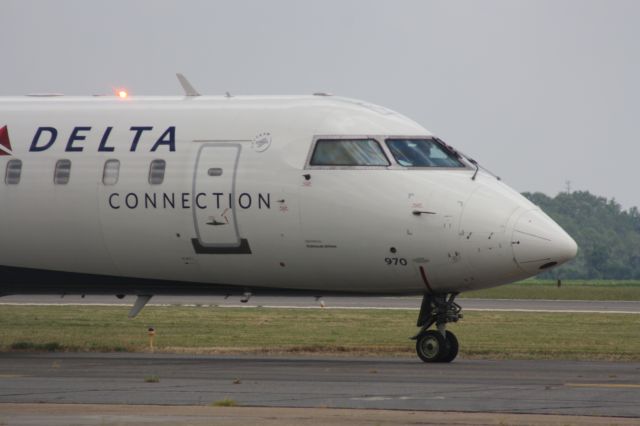 Canadair Regional Jet CRJ-200 (N970EV)