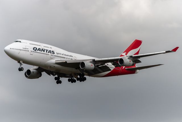 Boeing 747-400 (VH-OJU)