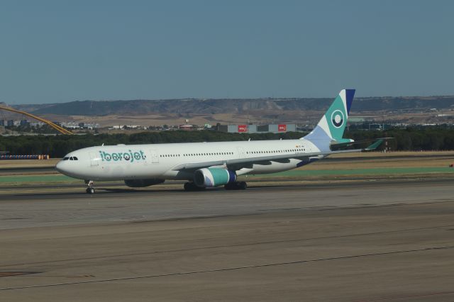 Airbus A330-300 (EC-MII)