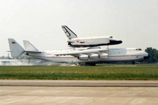 CCCP82060 — - 1989 Paris Air Show